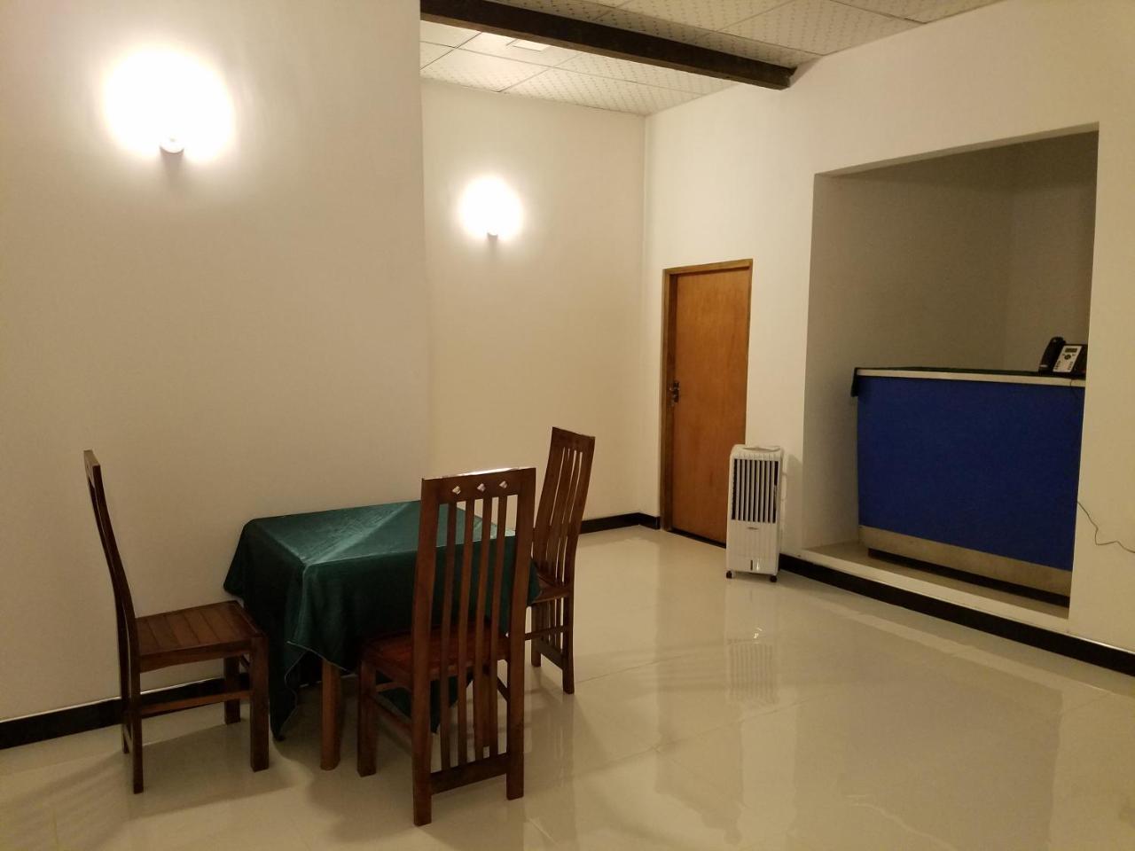 Yashumi Homestay Dambulla Exterior photo